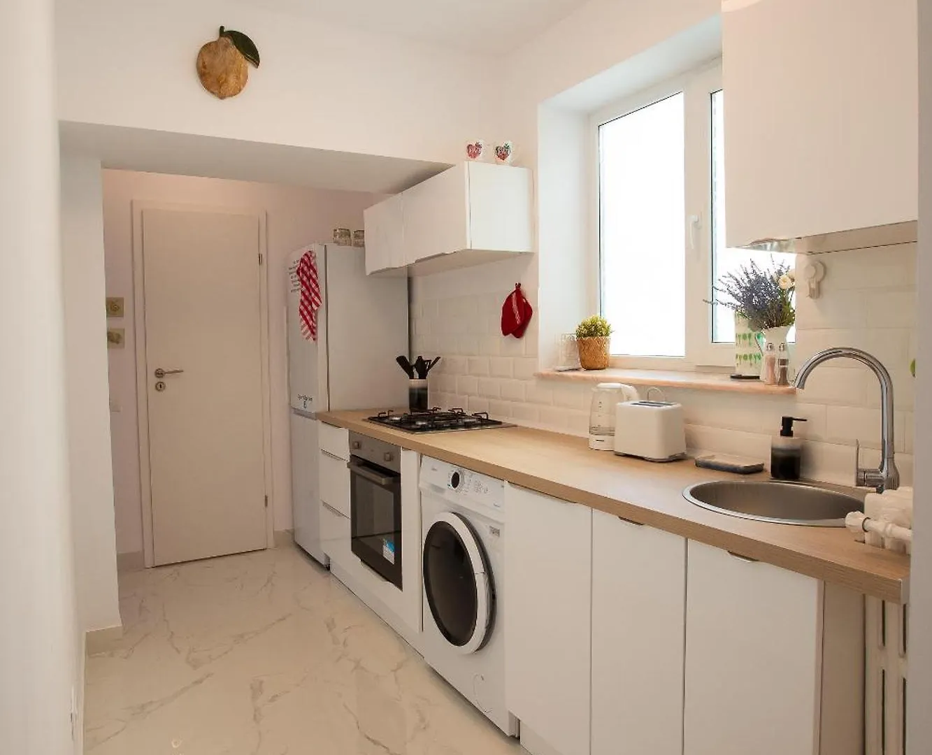 Apartment Saturn - Central Stay On Iconic Calea Victoriei Bucharest Romania